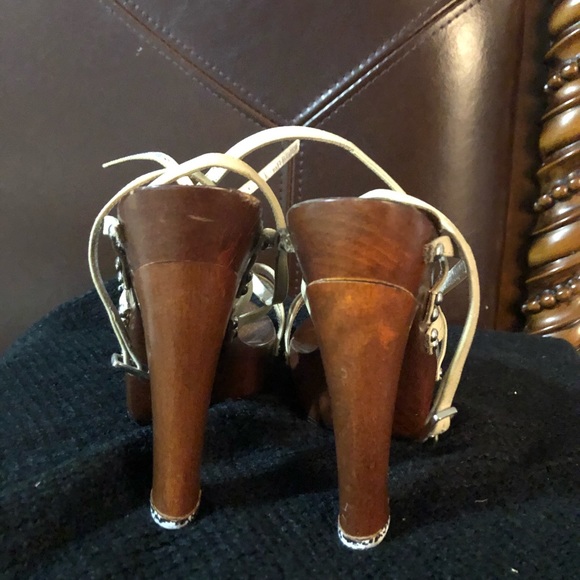 Dolce and Gabbana Shoes - Picture 3 of 4